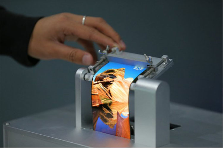 نمایشگر انحناپذیر / Foldable display