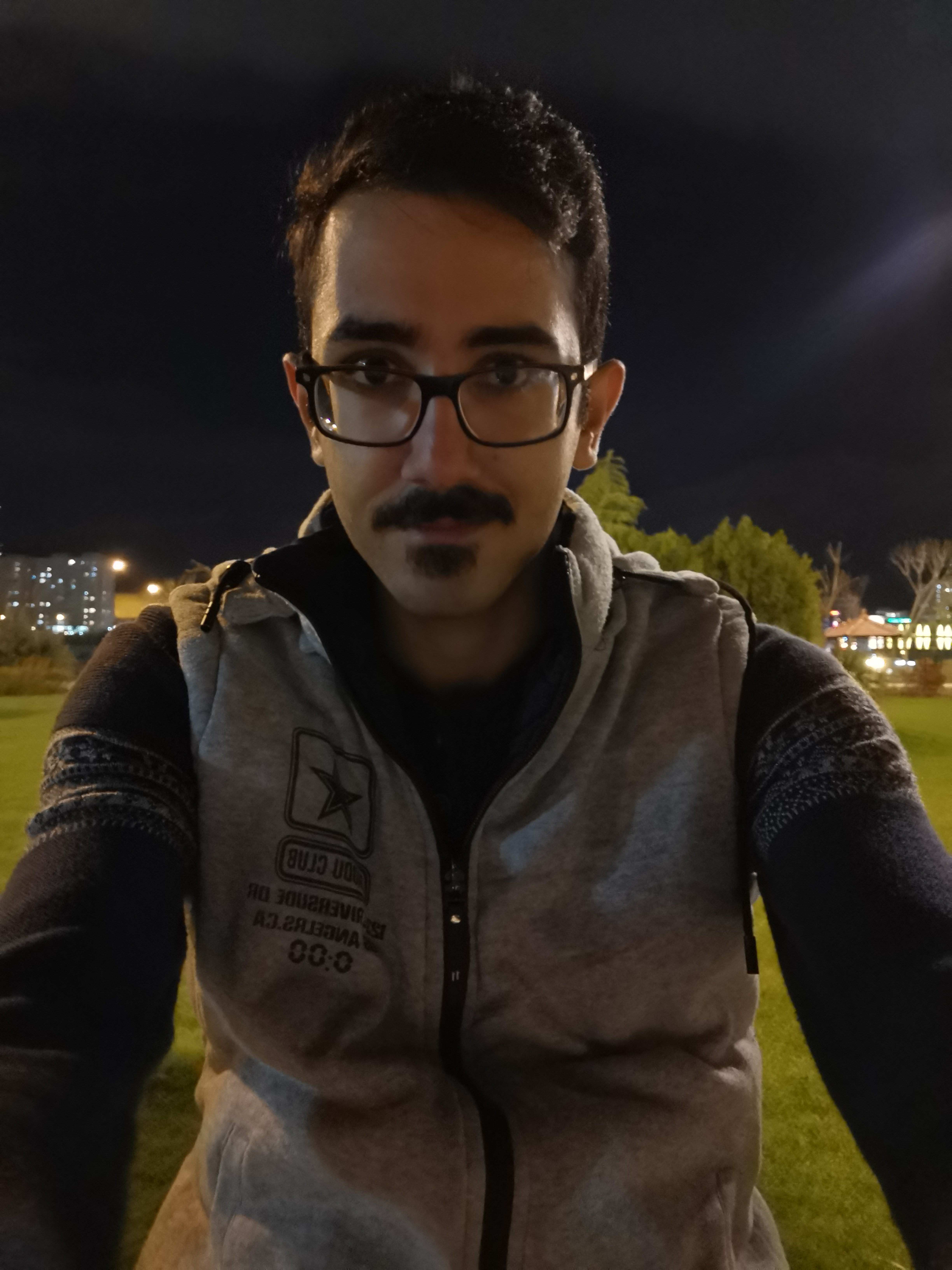 Huawei P30 Pro - Lowlight Selfie - Without Flash