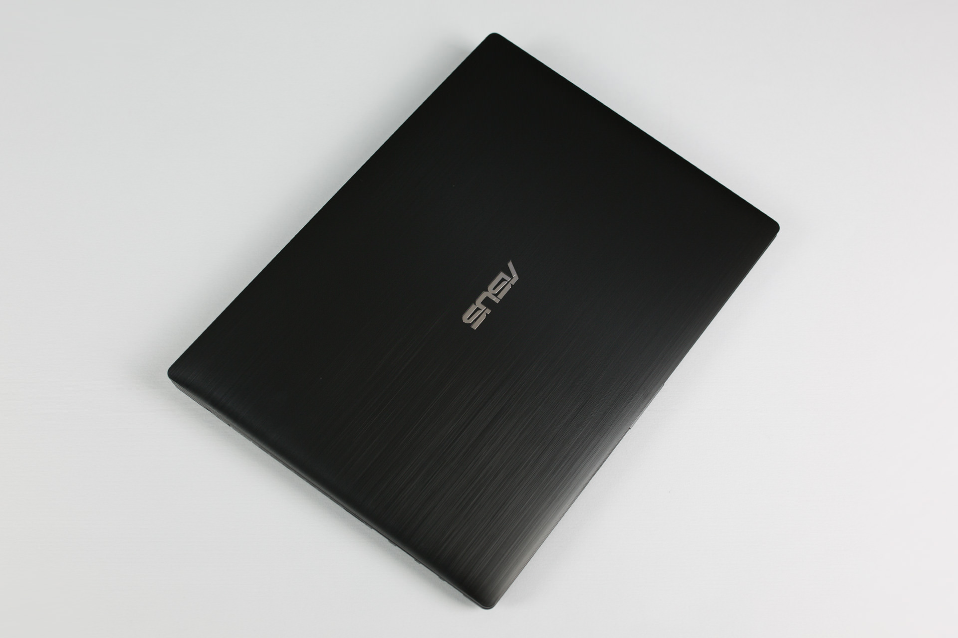 ASUSPRO P2430UJ laptop