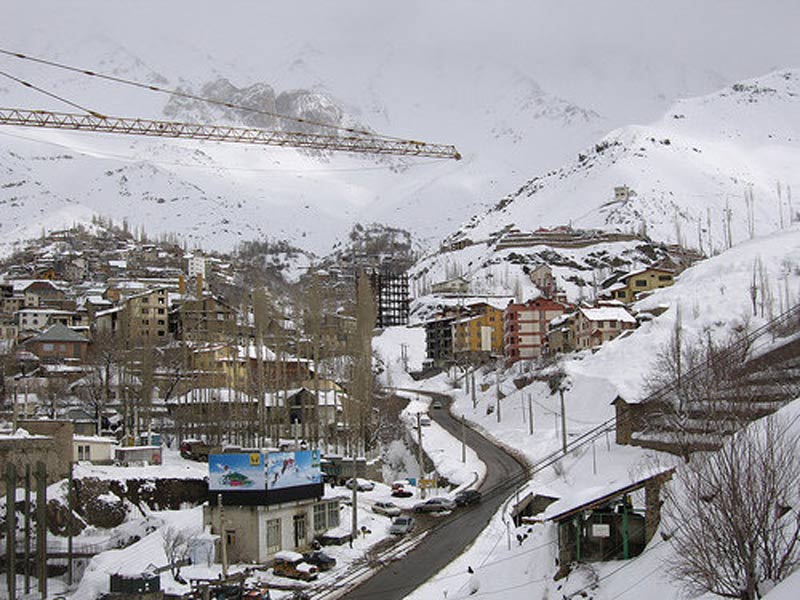 تصوير شمشک پوشيده از برف از نماي بالا