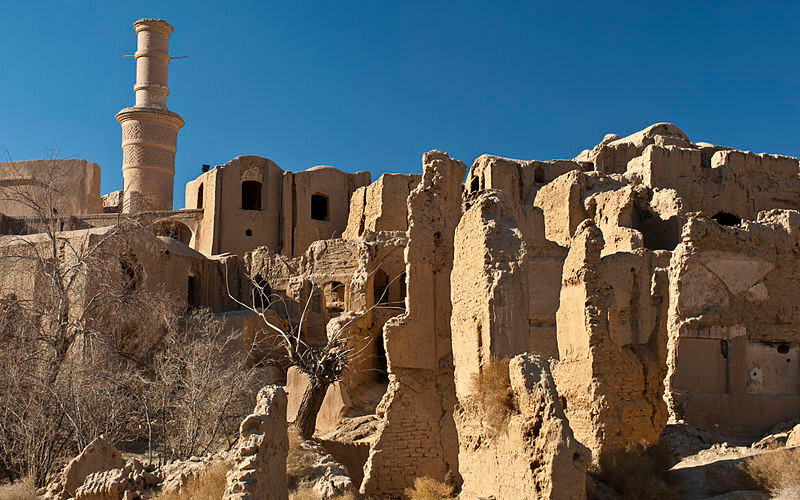 منارجنبان خرانق یزد