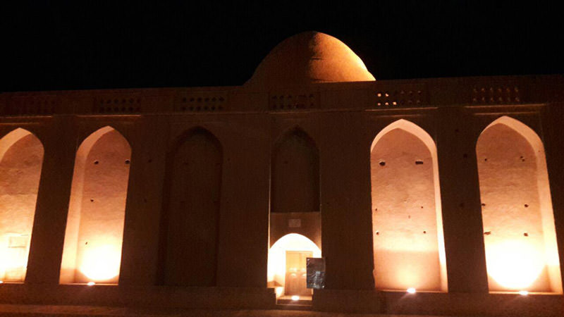 یخچال خشتی میبد